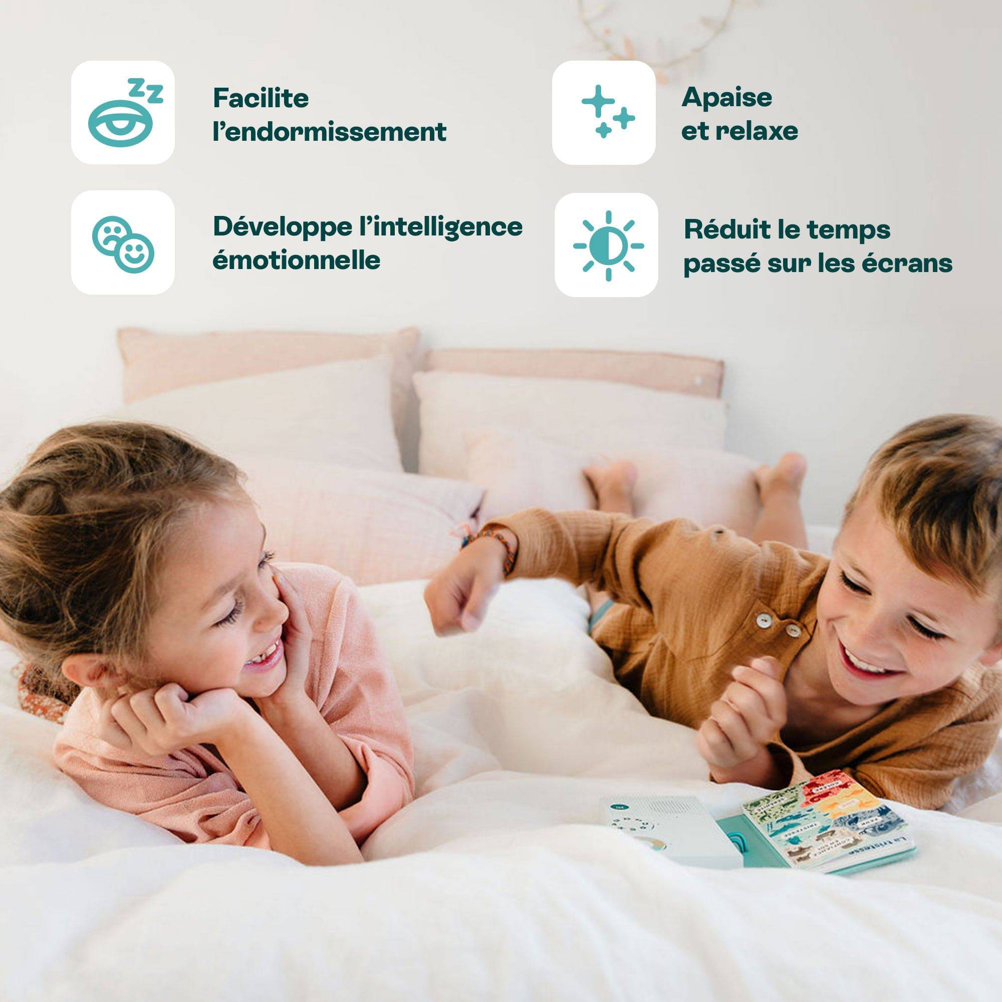 HoomKid story box for children aged 3-10 with headphones, designed to assist with sleep and emotions by Livlab.
